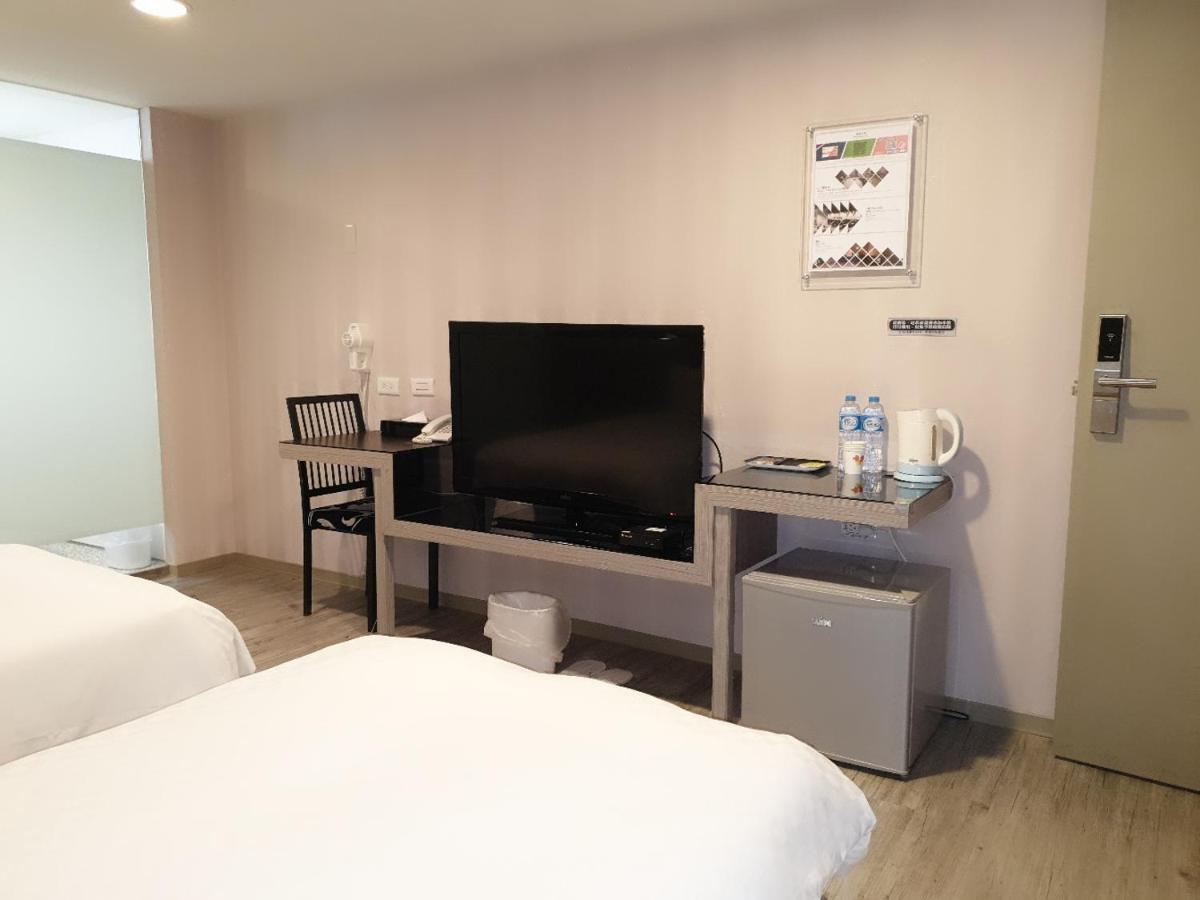 Walker - Zhengyi 2 Hotel 3*