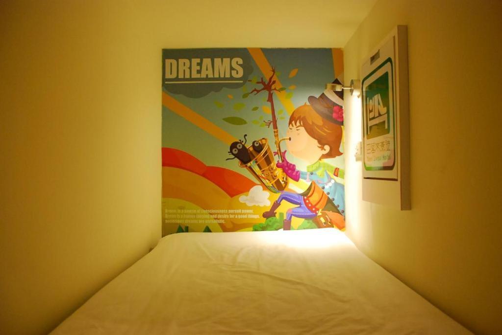 Livepal Hostel *