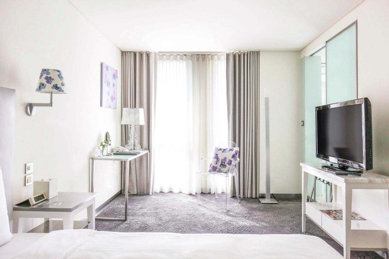 Hotel Ambience 3*