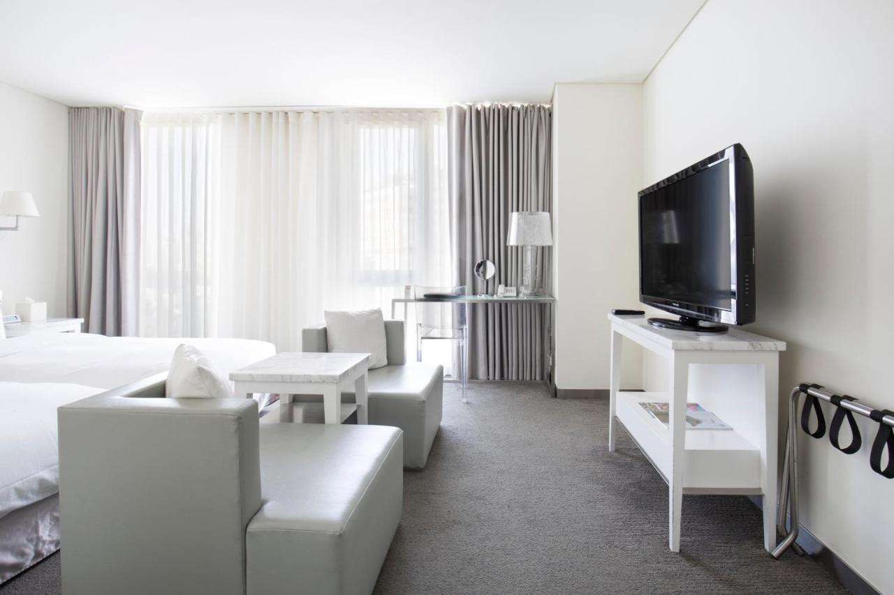 Ambience 3* Taipei