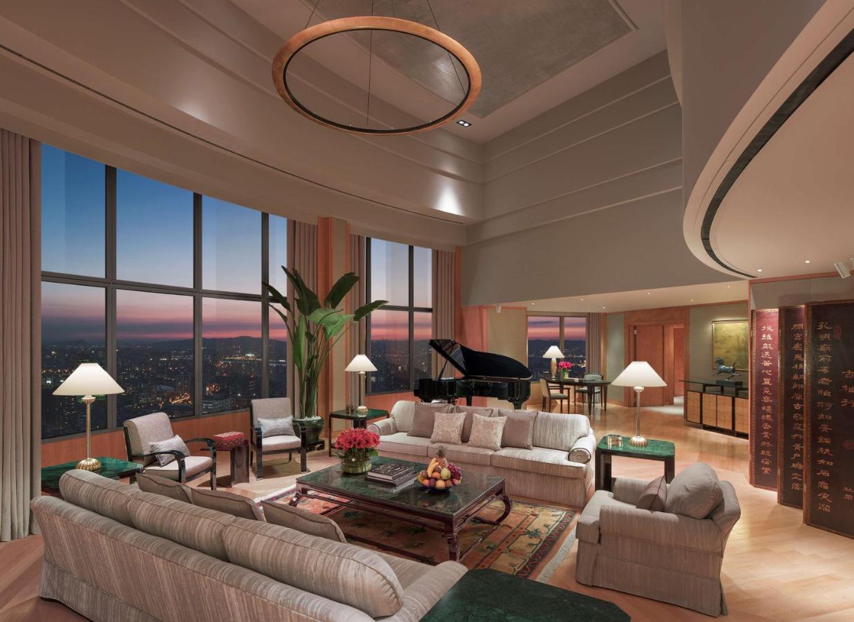 Shangri-la Far Eastern, 5*