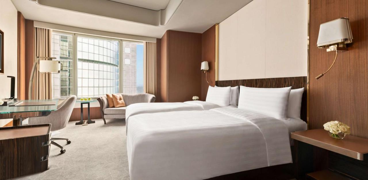 Hotel Shangri-la Far Eastern, 5*