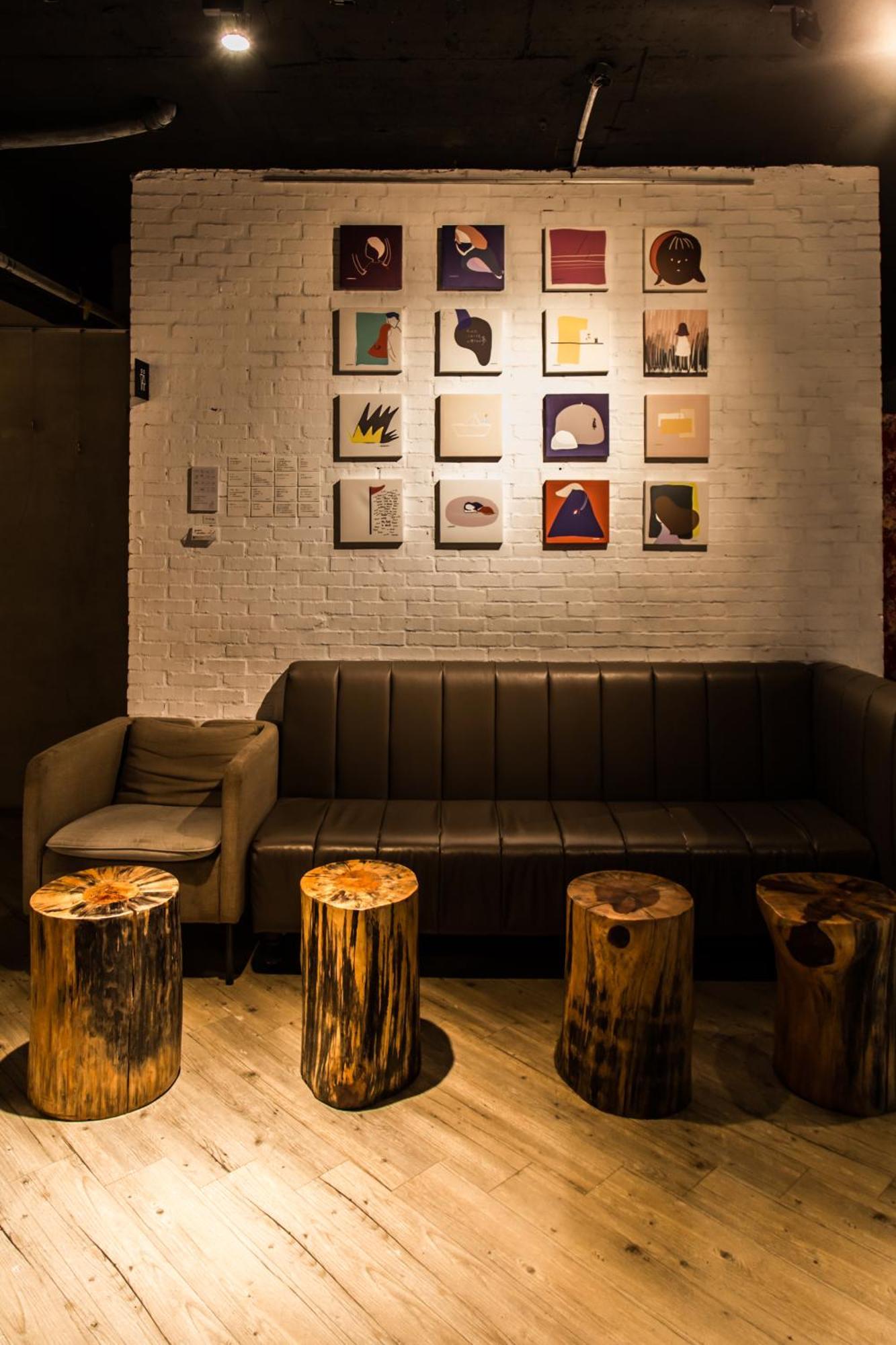 Meander Hostel
