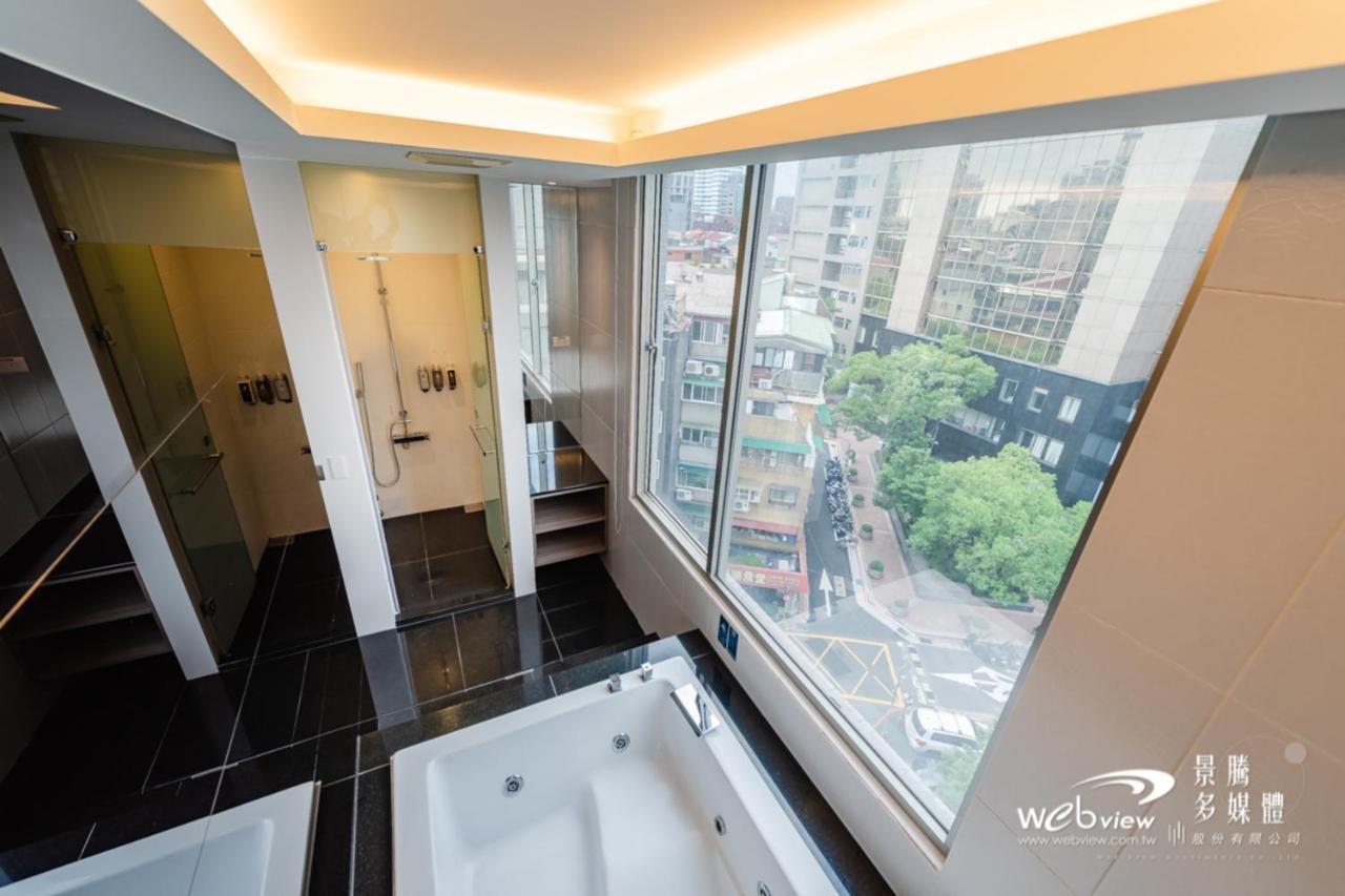 玩行旅台北館 Hotel 3*