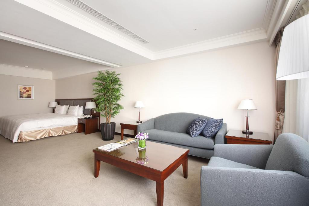 Hotel Check Neihu Taipei