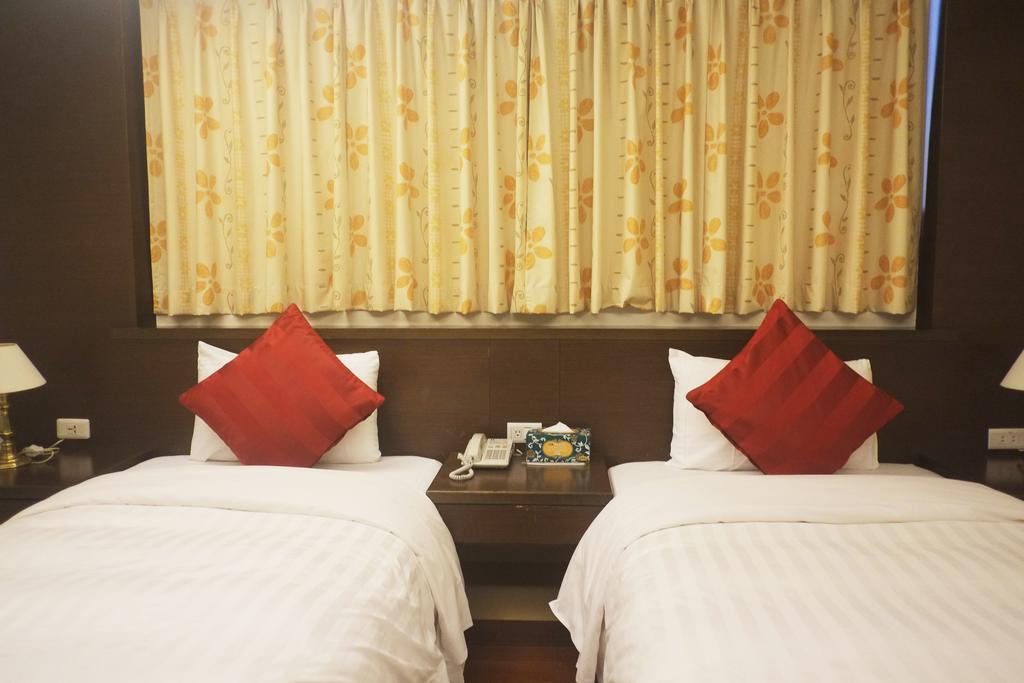 Fu Chang Hotel 2*