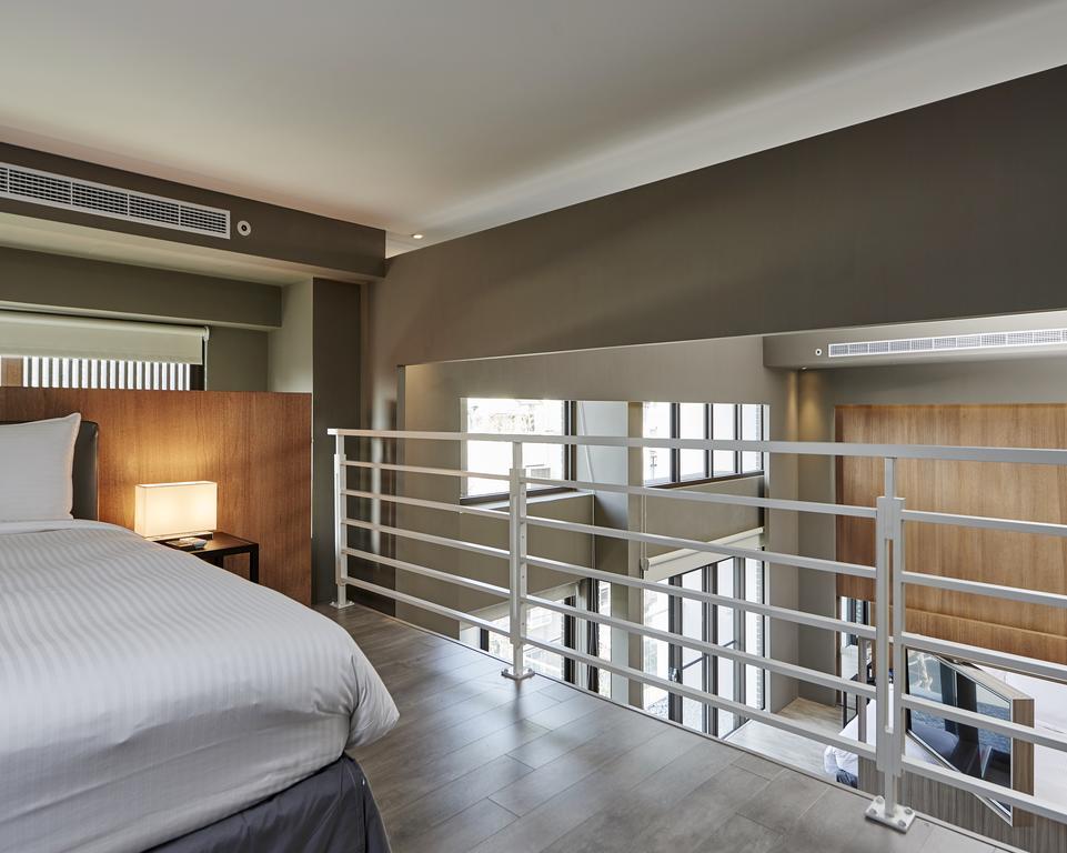 Hotel Spring