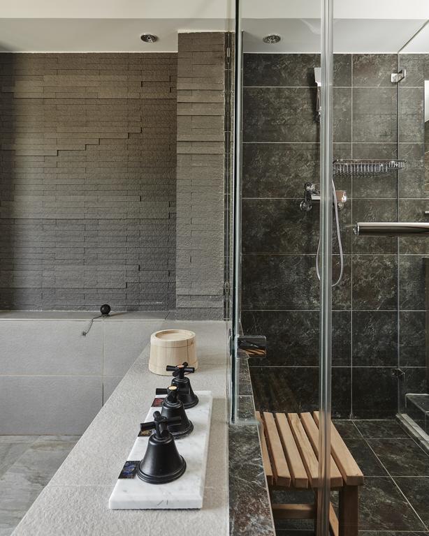 Hotel Spring 4*