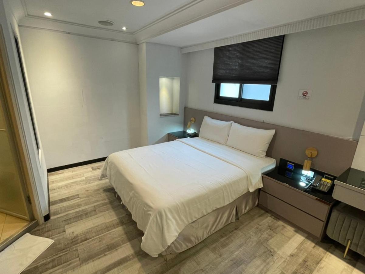 Hotel 微光宿 Light *