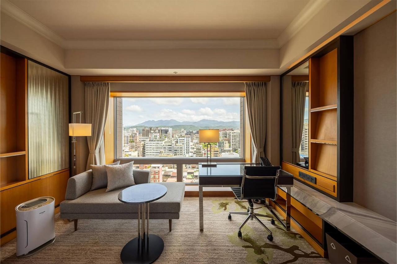 Hotel Metropolitan Premier 5*
