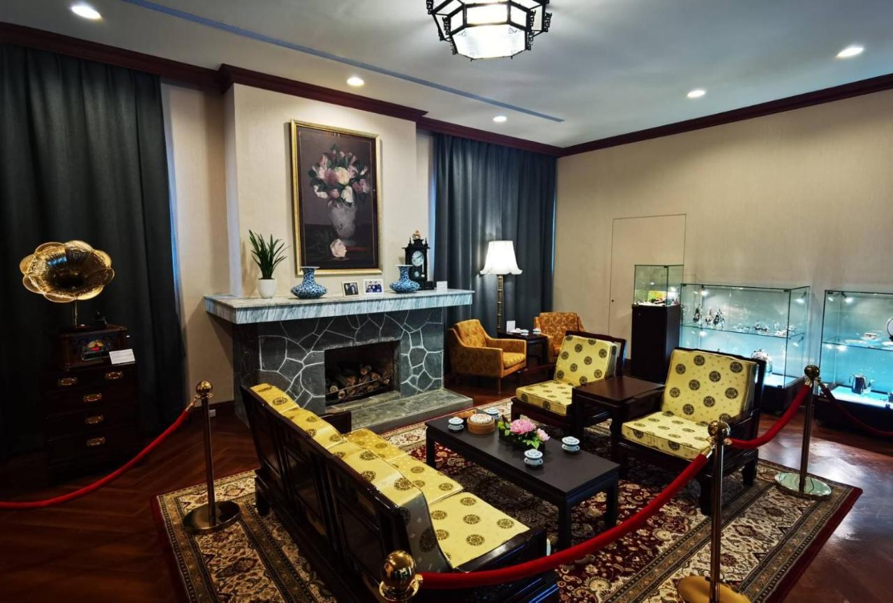 The Grand 5*