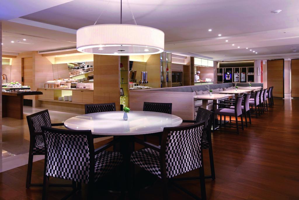 Cozzi Zhongxiao Hotel