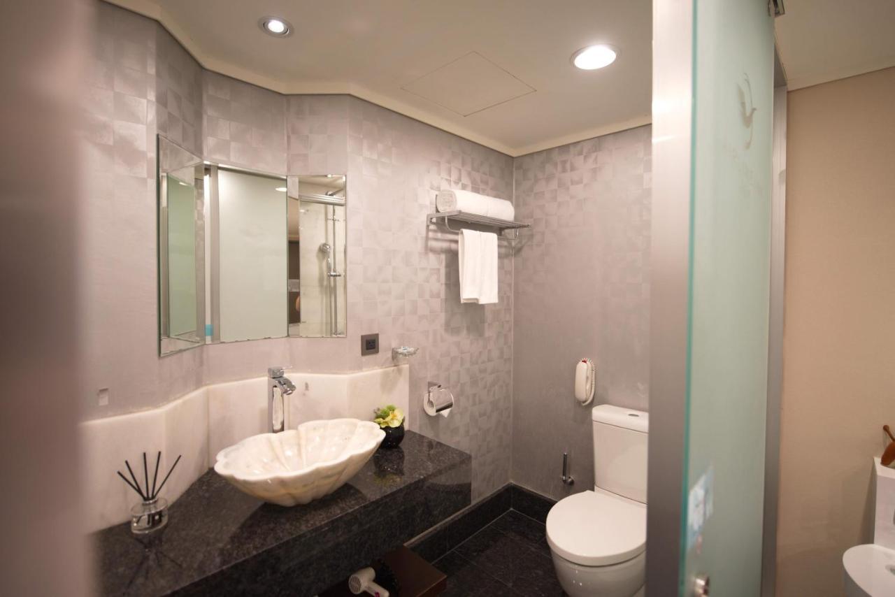 Hotel Ximen Airline