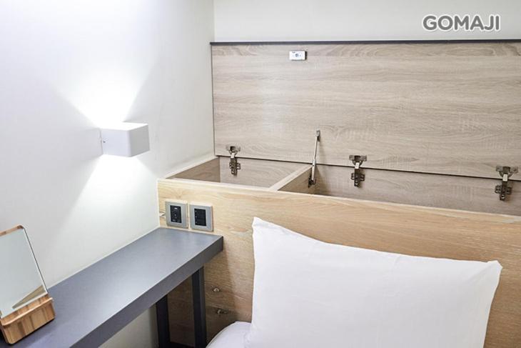Taiwan Youth & Capsule Hostel