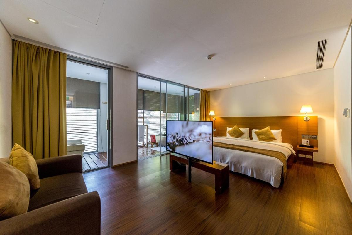 Double One Hotel 4*