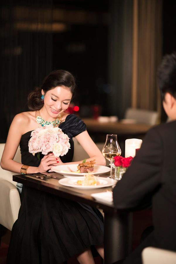 Shangri-la Far Eastern, Hotel 5*