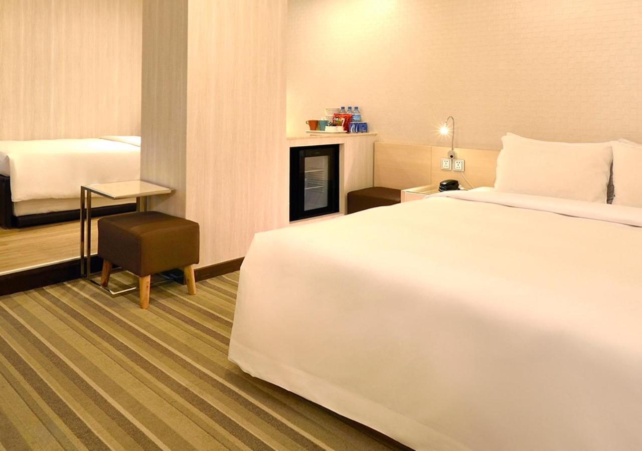 Hotel Yomi - Shuanglian Mrt Taipei