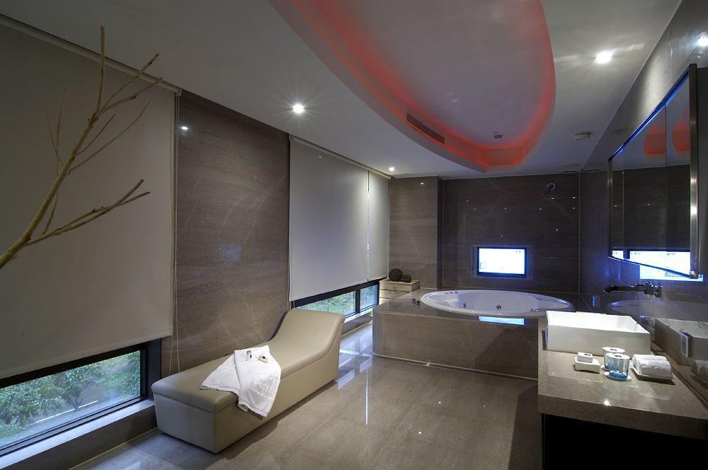 Tango Motel 4*
