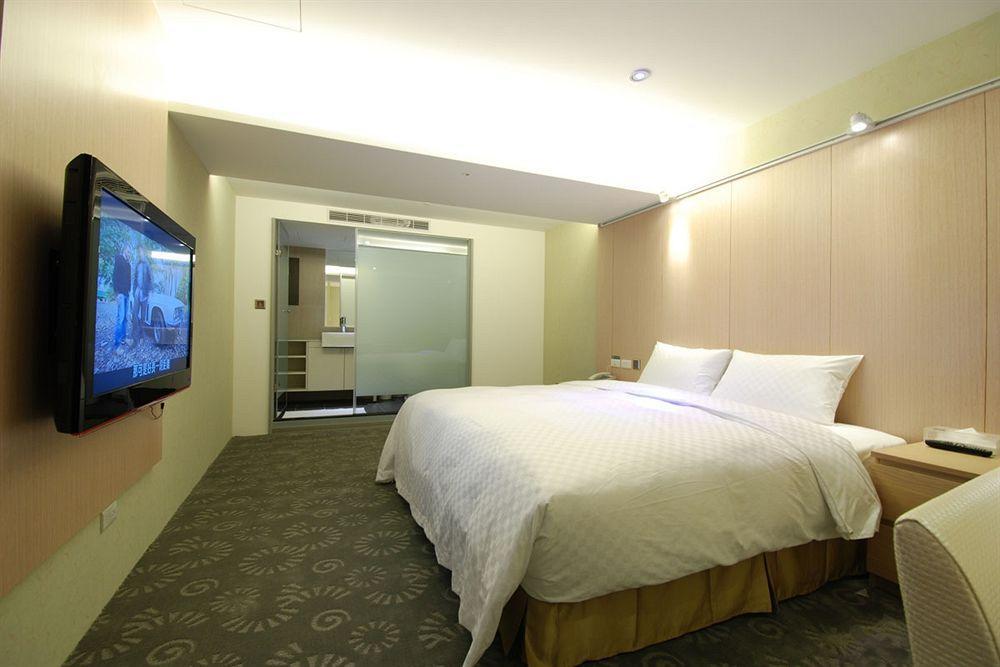 New - Main Station Hotel 3*