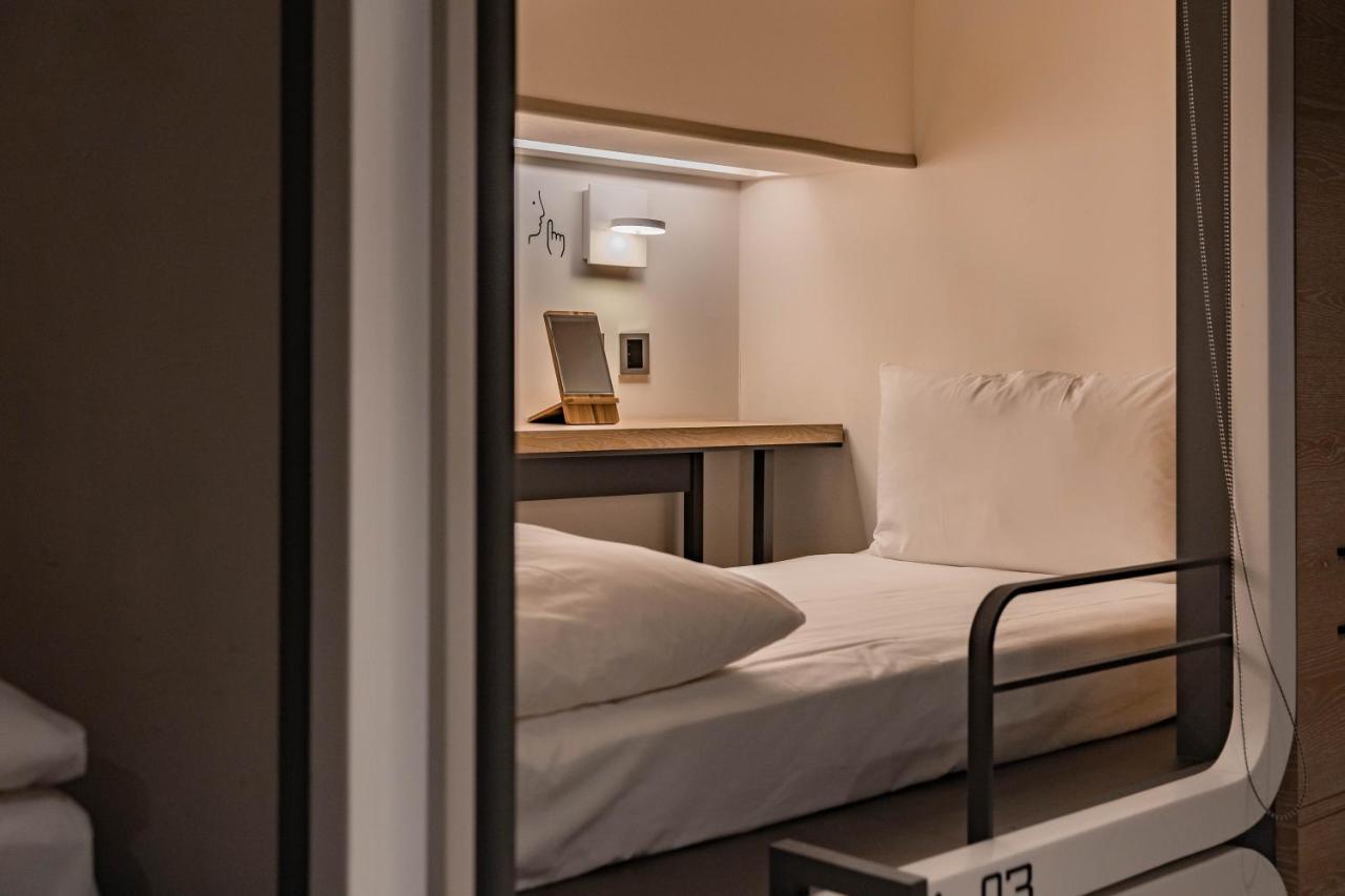 Taiwan Youth & Capsule Hostel