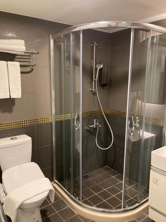 Inn Hub Ximen 3*