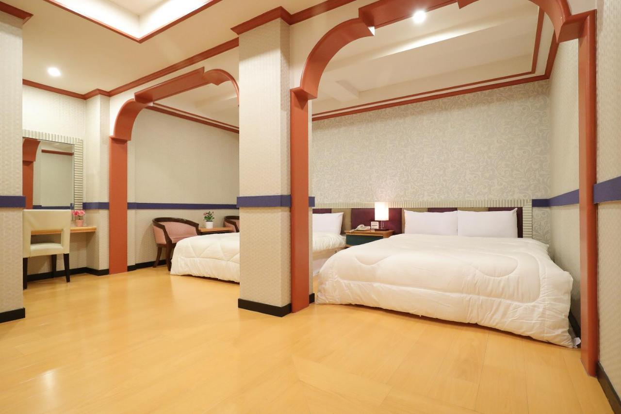Inn Gorgeous Hot Spring 3*