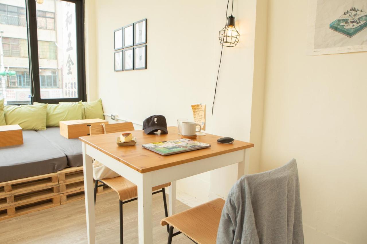 Corner & Cafe *