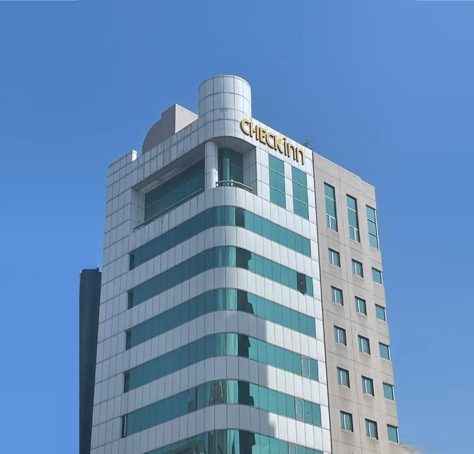 Hotel Check Nanjing