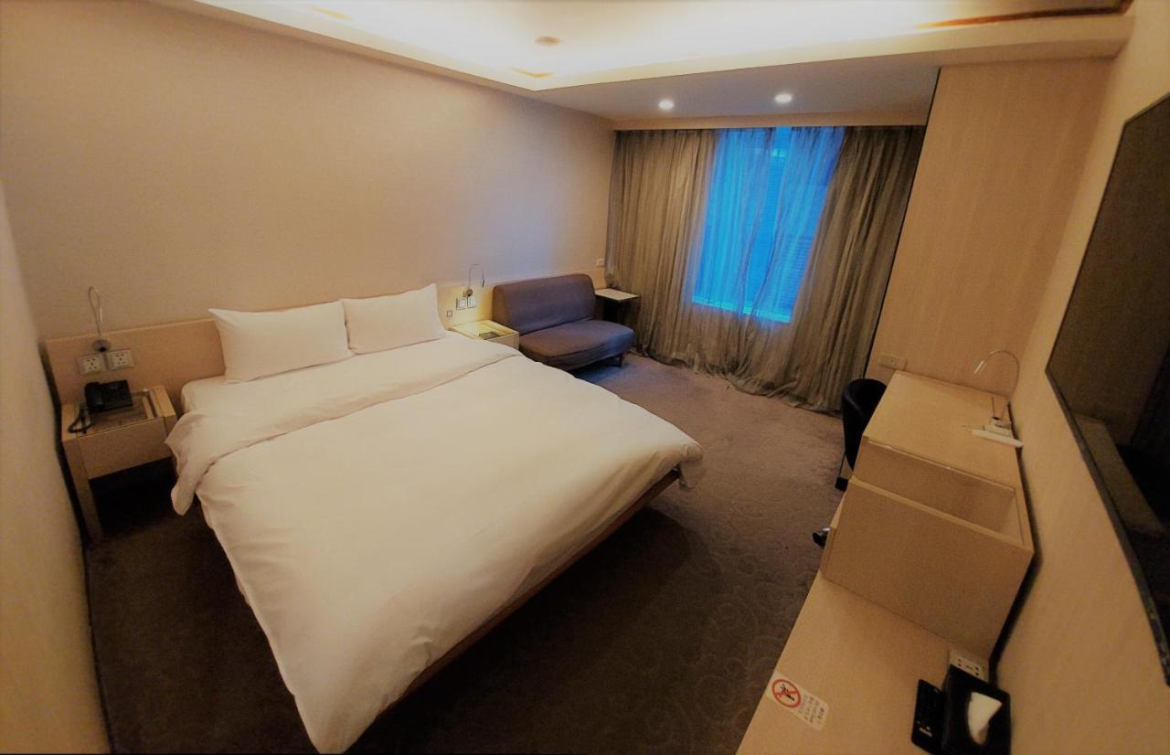 Yomi - Shuanglian Mrt Hotel Taipei
