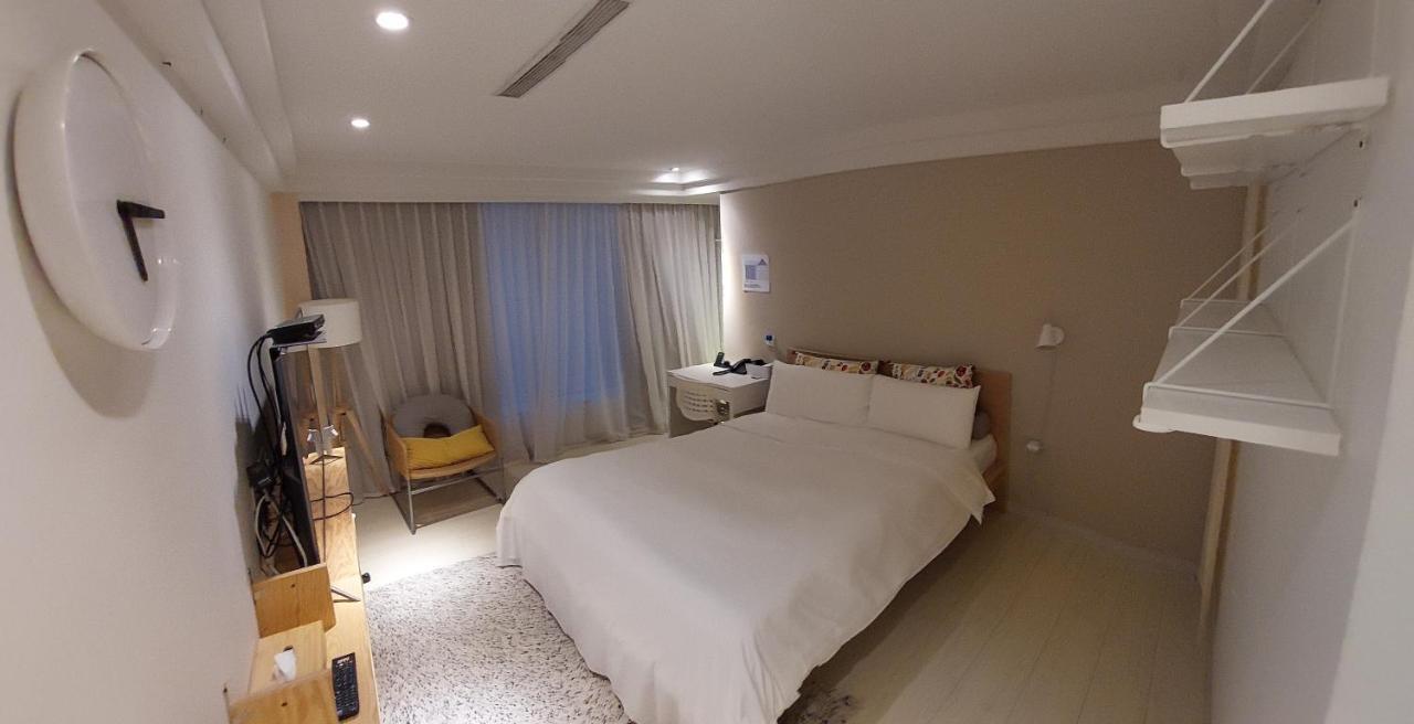 Yomi - Shuanglian Mrt Hotel 3*
