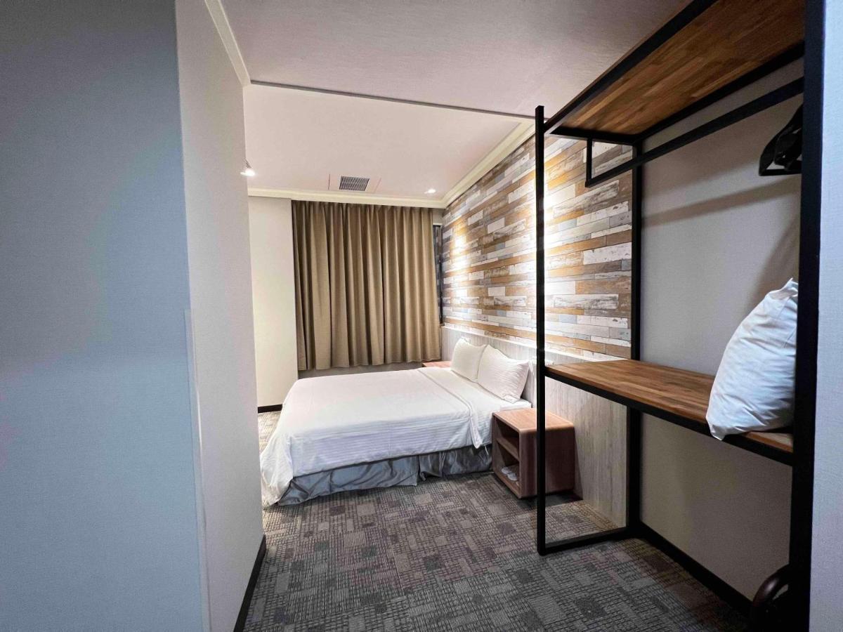 Penginapan East Dragon Taipei