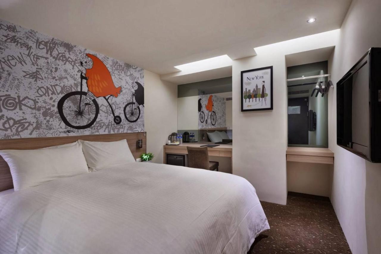 Here - Hotel