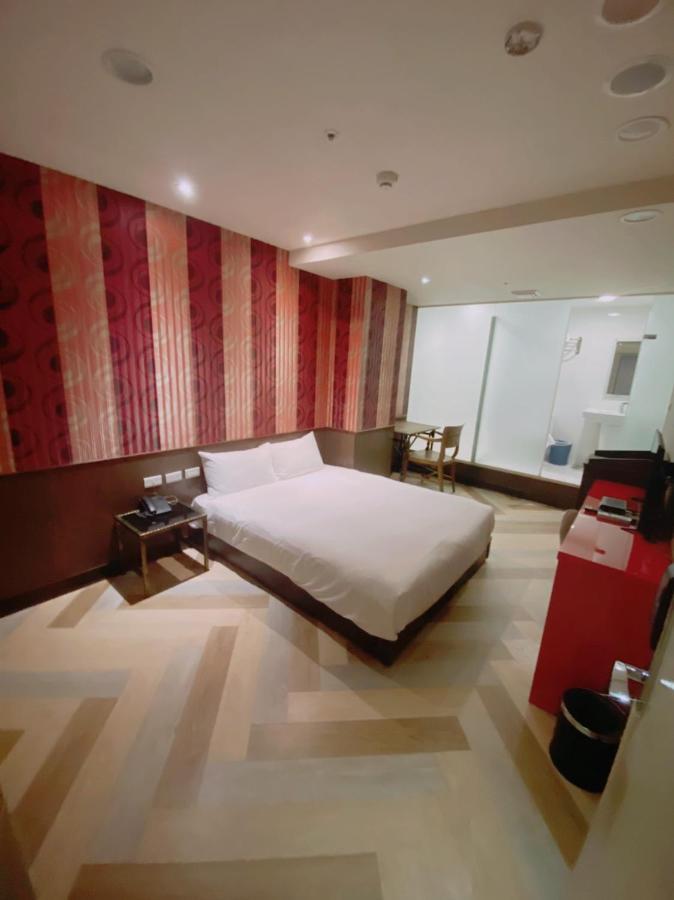 Hotel Ximen Garden