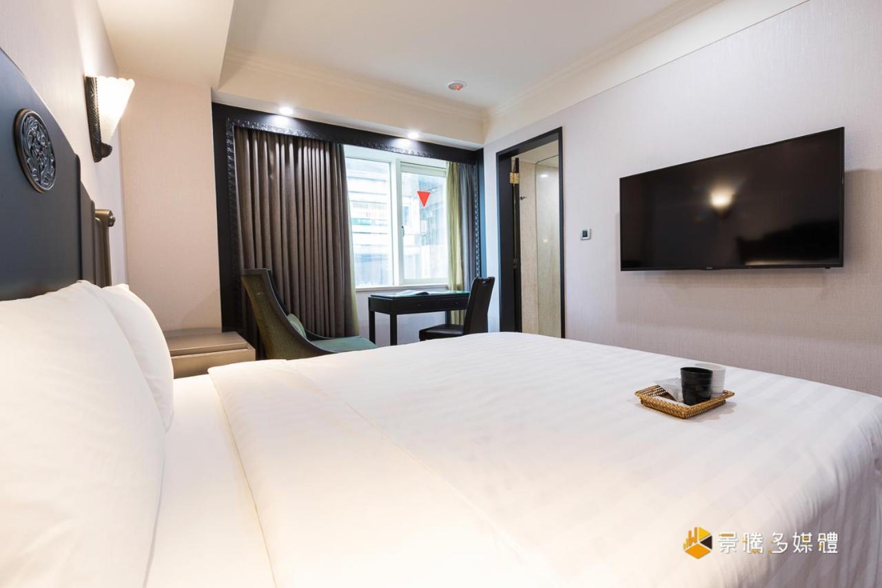 Wowhappy Daan Hotel 3*