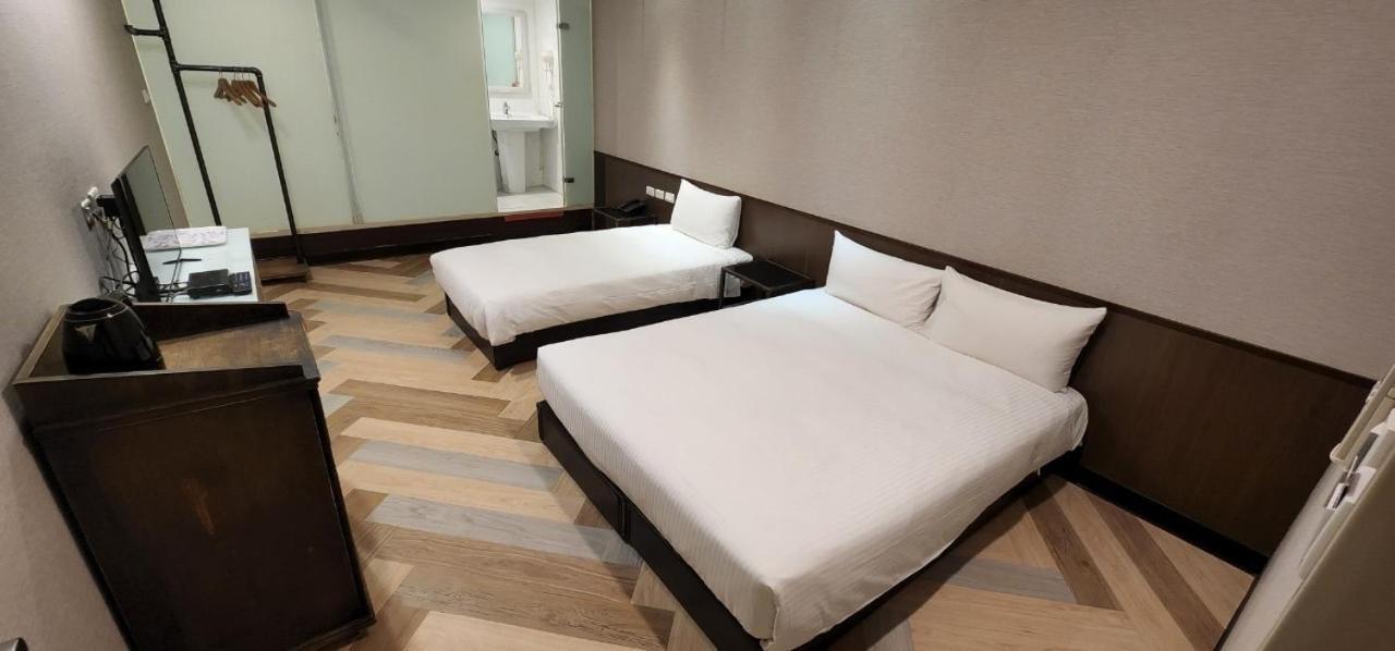 Hotel Ximen Garden
