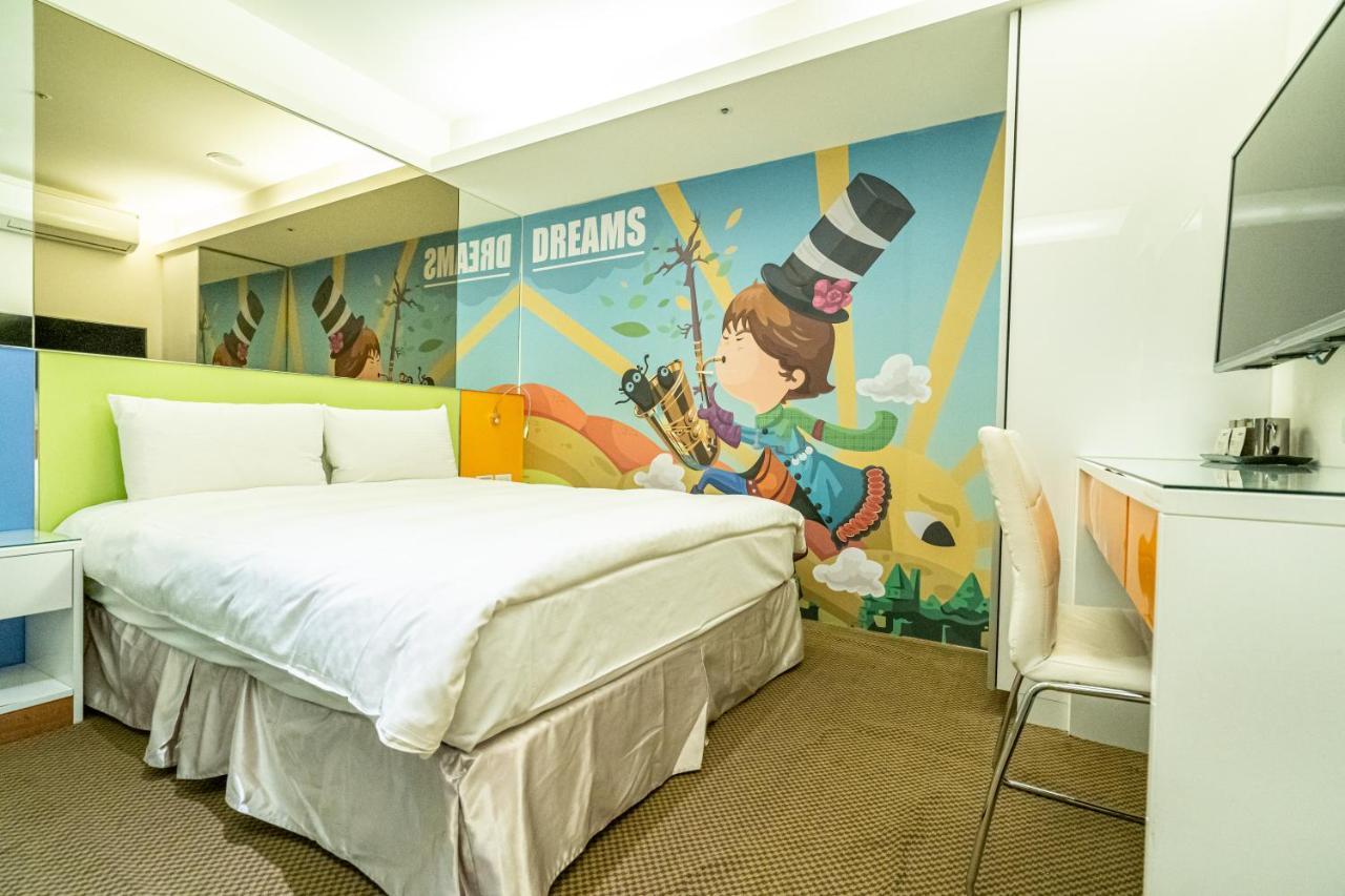 Here - Hotel