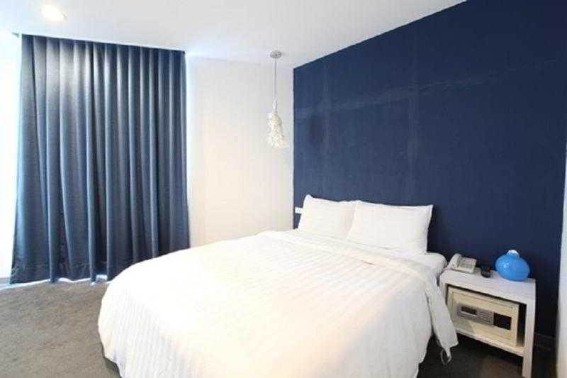 Ulysses Main Station Hotel 3*