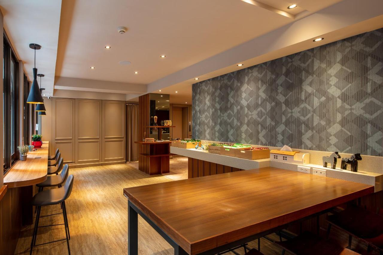 Orange Hotel-kaifong