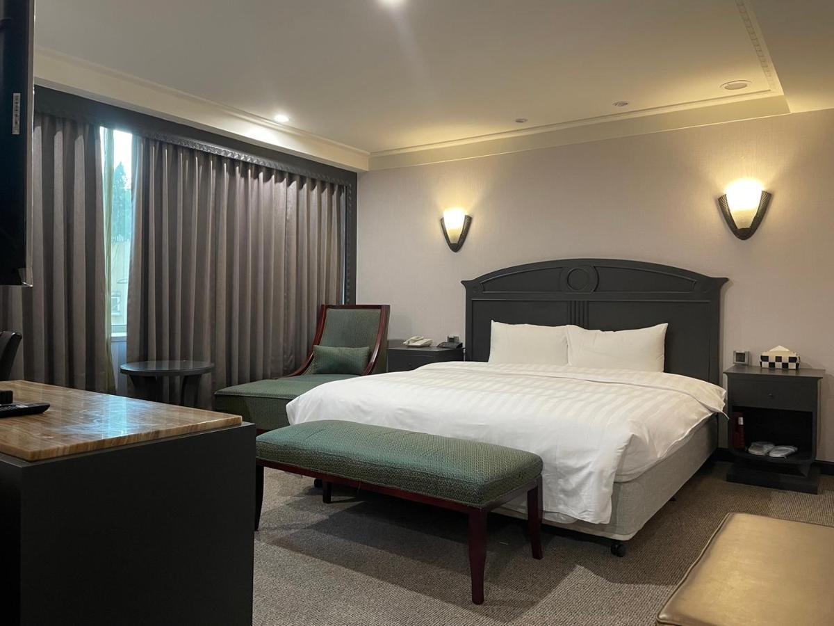 Wowhappy Daan Hotel 3*