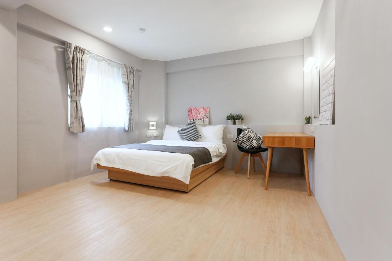 Place 2* Taipei