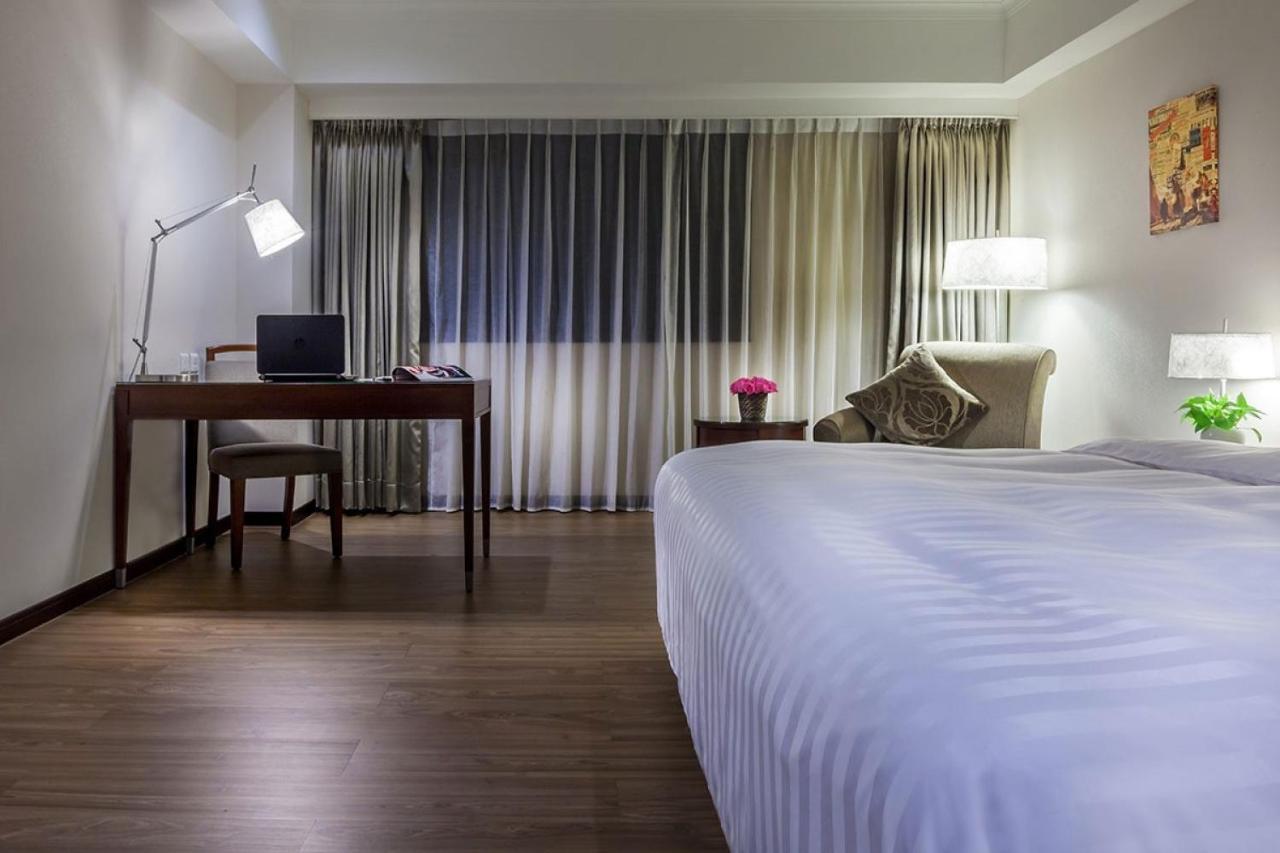Check Neihu Hotel Taipei