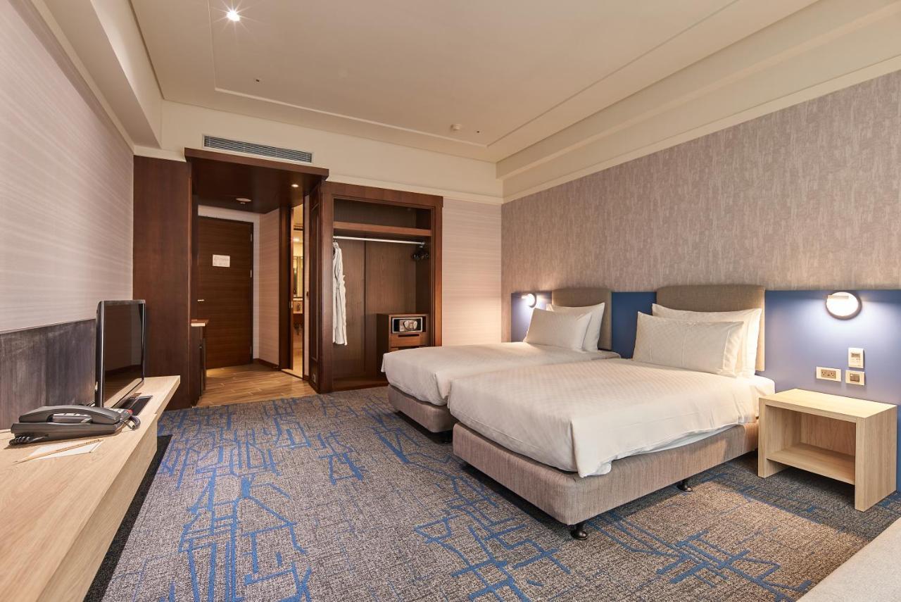 Miramar Garden 5* Taipei