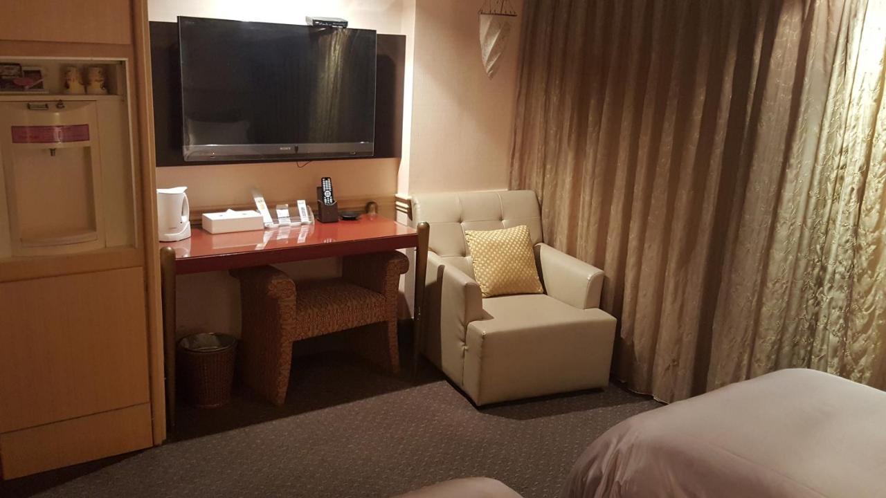 The Moon Hotel 3*