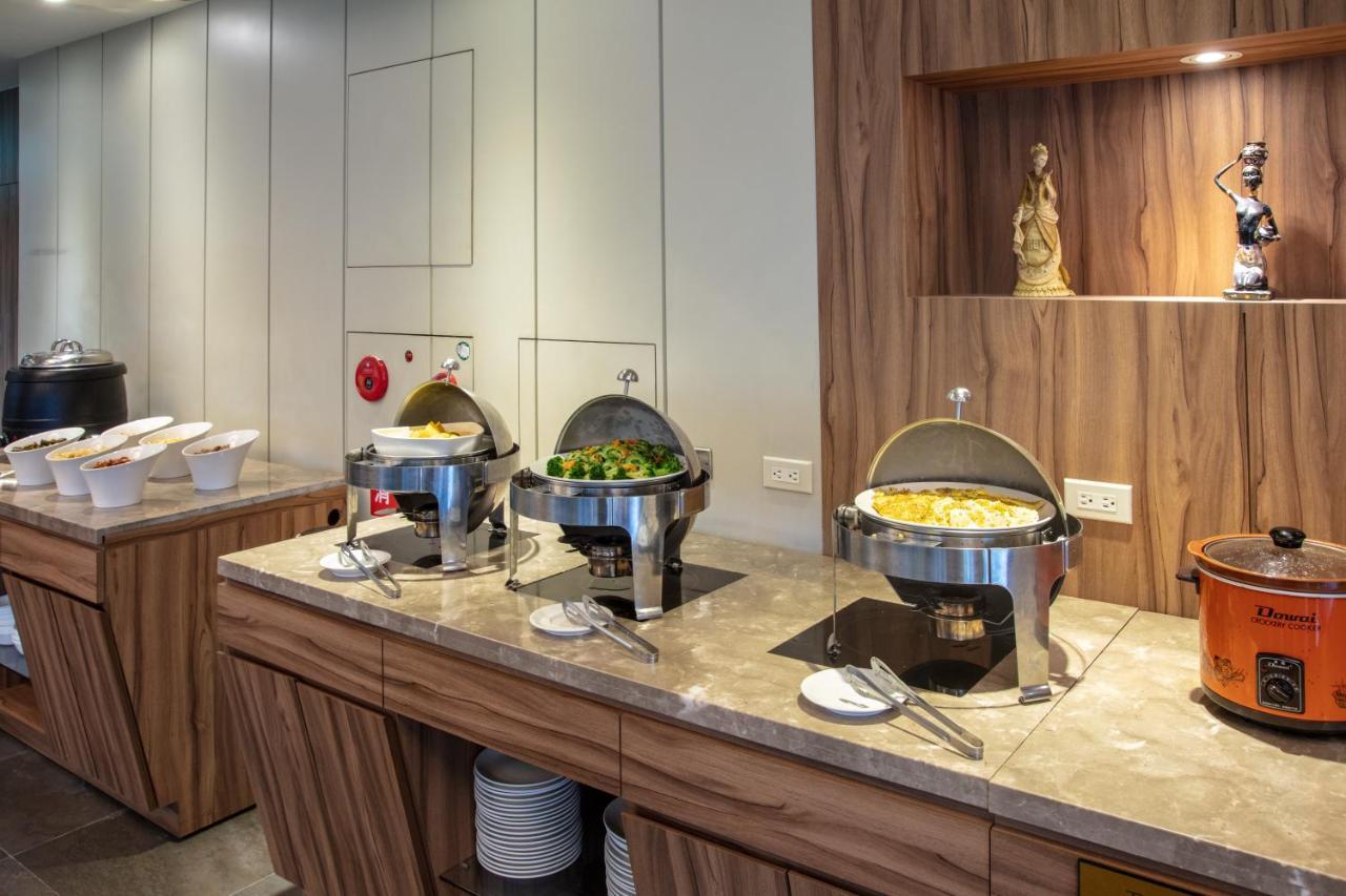 雲富大飯店 Cloud-zhongshan Hotel 3*