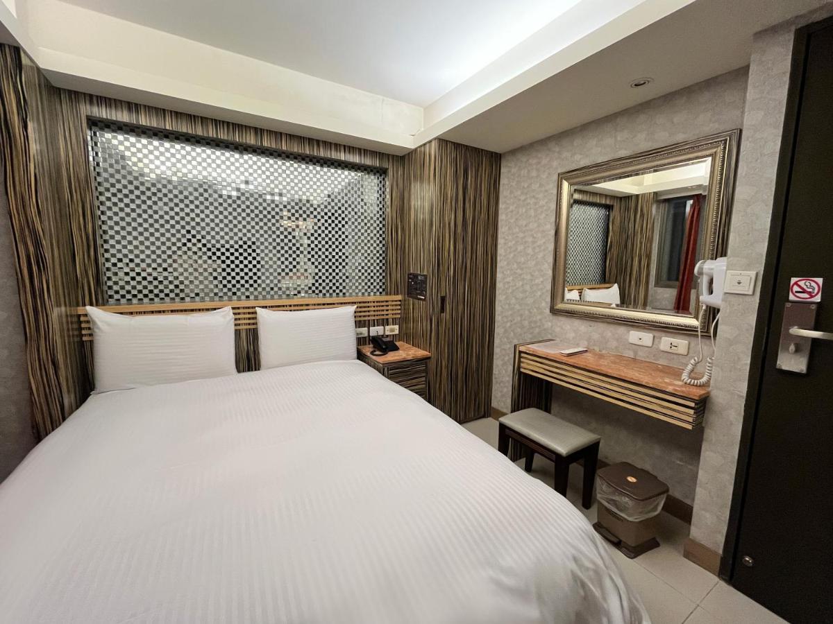 Guide Xinyi Hotel