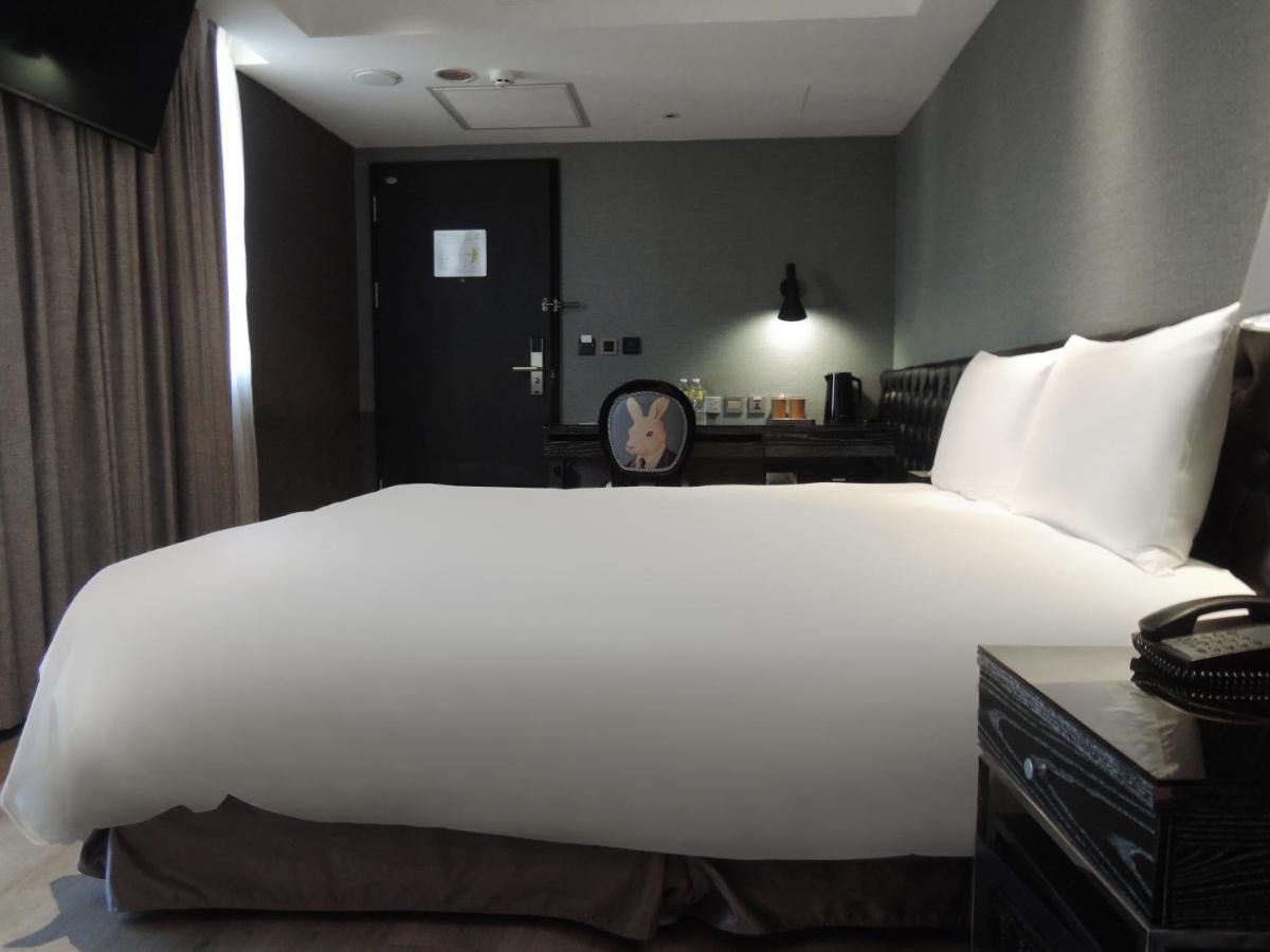 Hotel Check Main Station Taipei