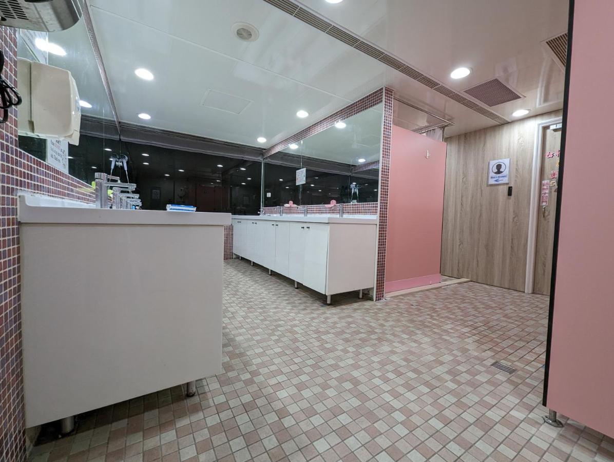 Capsule hotel Meworld - Daan Taipei