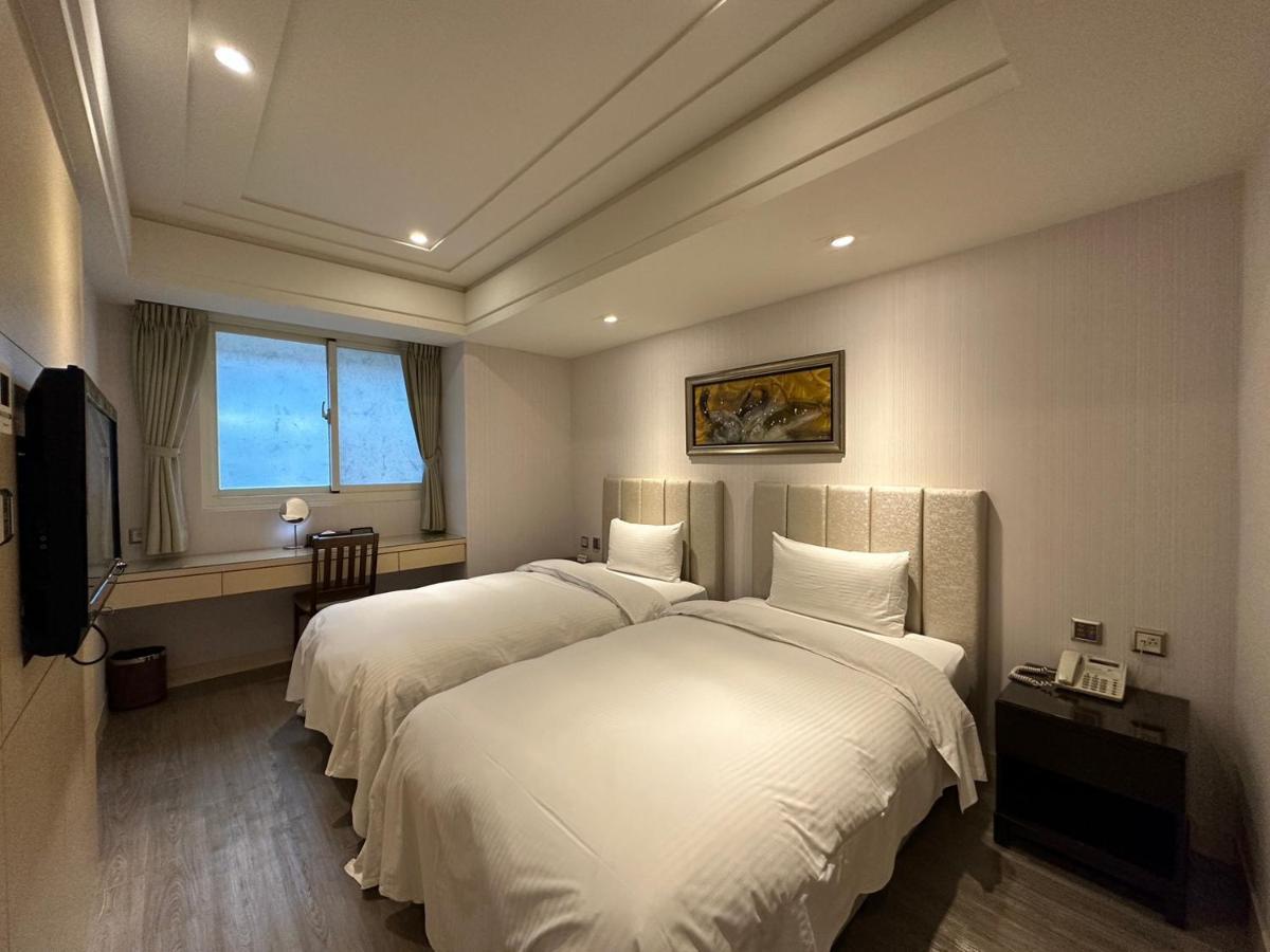 Link World Hotel