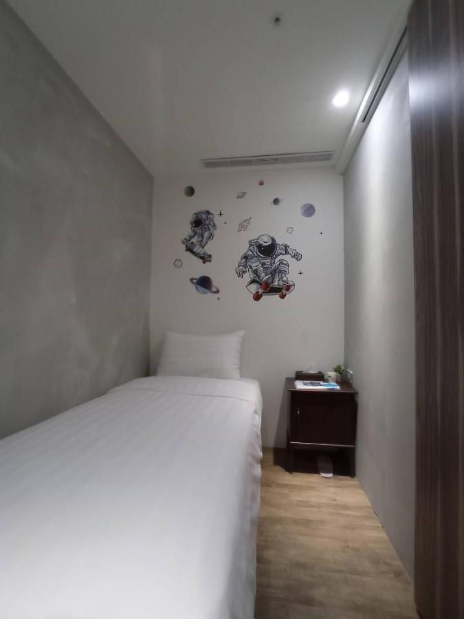 Meworld - Daan Capsule hotel