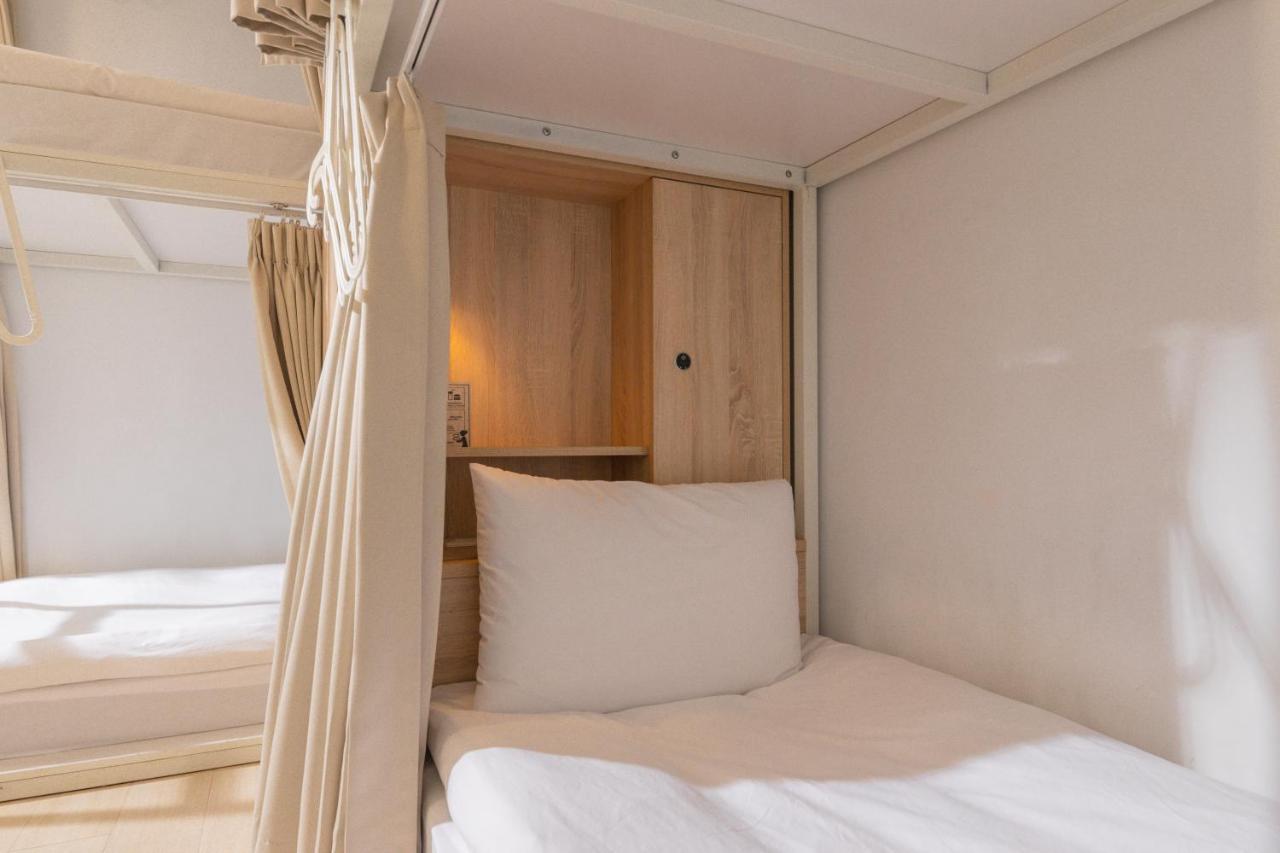 Owlstay Flip Flop - Garden Taipei